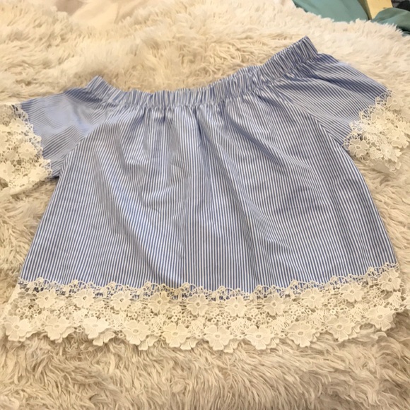 Kontrol  lace off shoulder crop top size XL - Picture 3 of 8